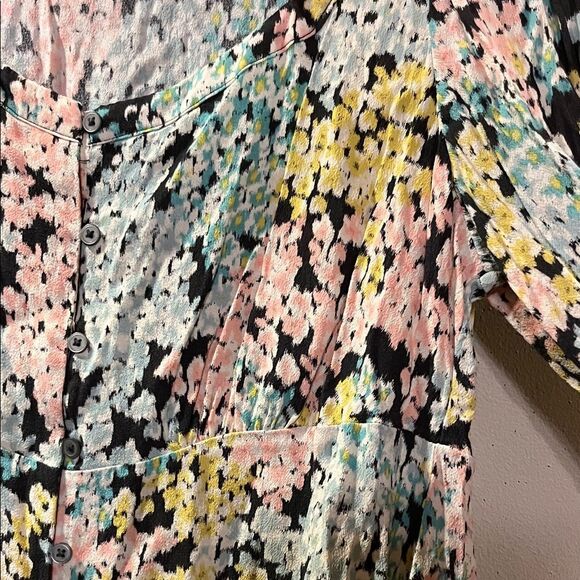 LOFT Multicolor Floral Blouse - Picture 4 of 10